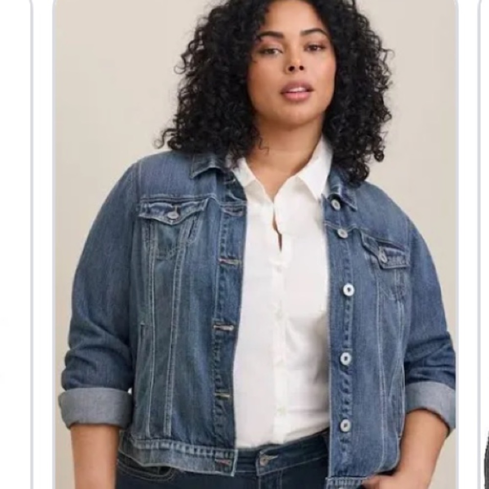 Torrid Trucker Denim Jean Jacket Size 1X Perfect Condition